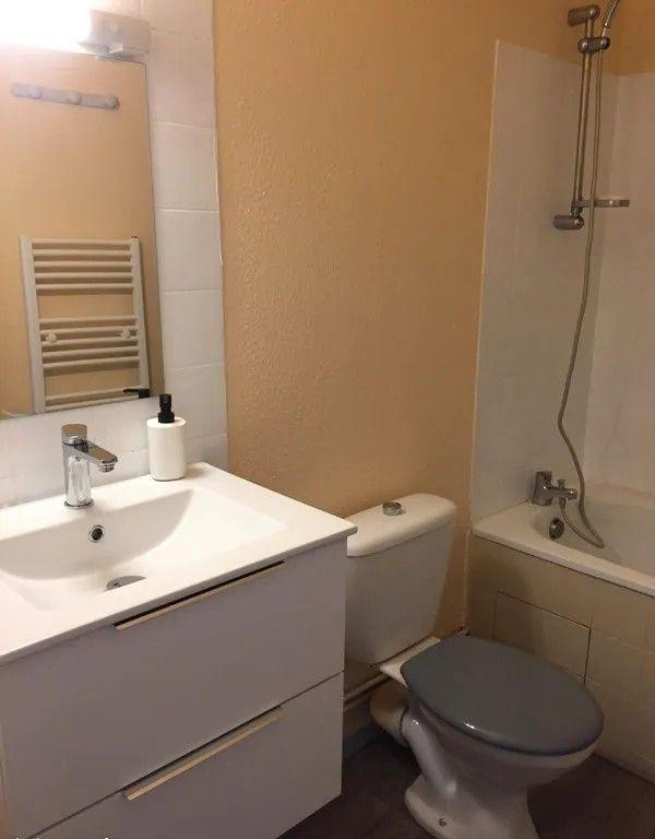 
                                                Location
                                                 Beau studio meublé 20m² proche Bagatelle