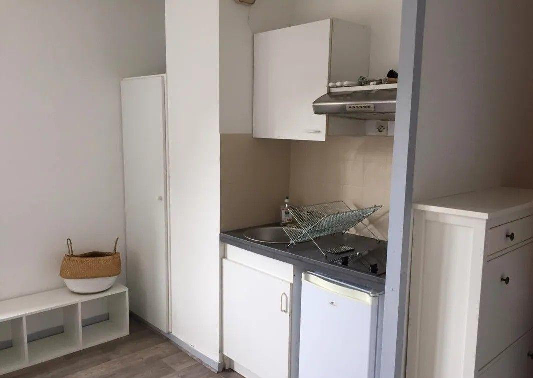 
                                                Location
                                                 Beau studio meublé 20m² proche Bagatelle