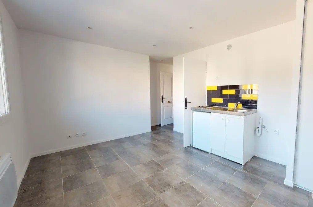 
                                                Location
                                                 Beau studio meublé 20m² Saint-Martin-d'Hères