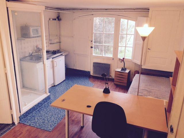 
                                                Location
                                                 Beau studio meublé 20m² sur jardin tranquille