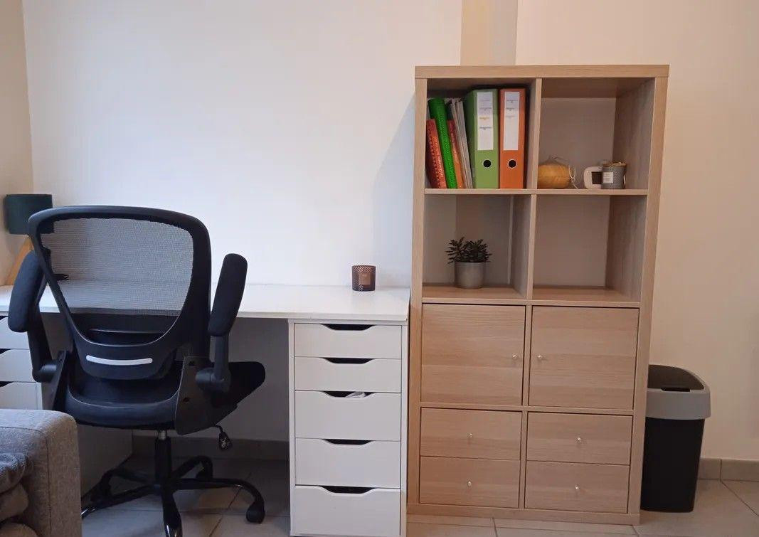 
                                                Location
                                                 Beau studio meublé 21m²