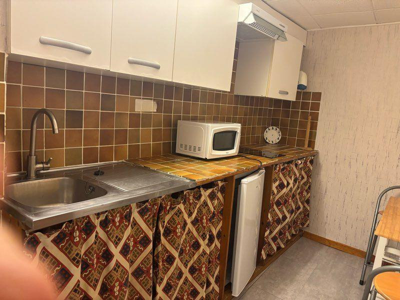 
                                                Location
                                                 Beau studio meublé 21m² au centre