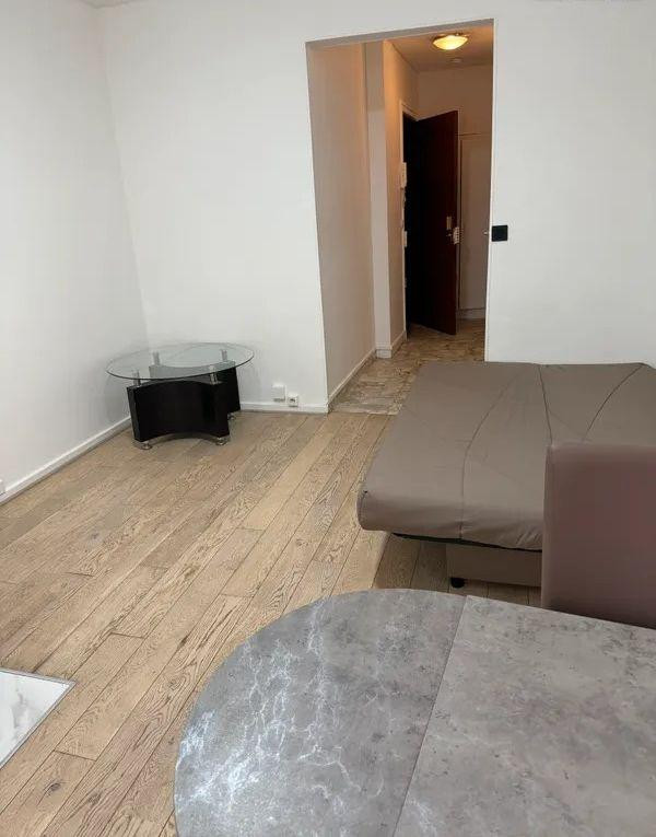 
                                                Location
                                                 Beau studio meublé 21m² av Sainte Marie
