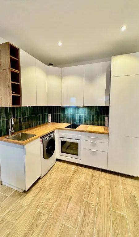 
                                                Location
                                                 Beau studio meublé 21m² avec terrasse