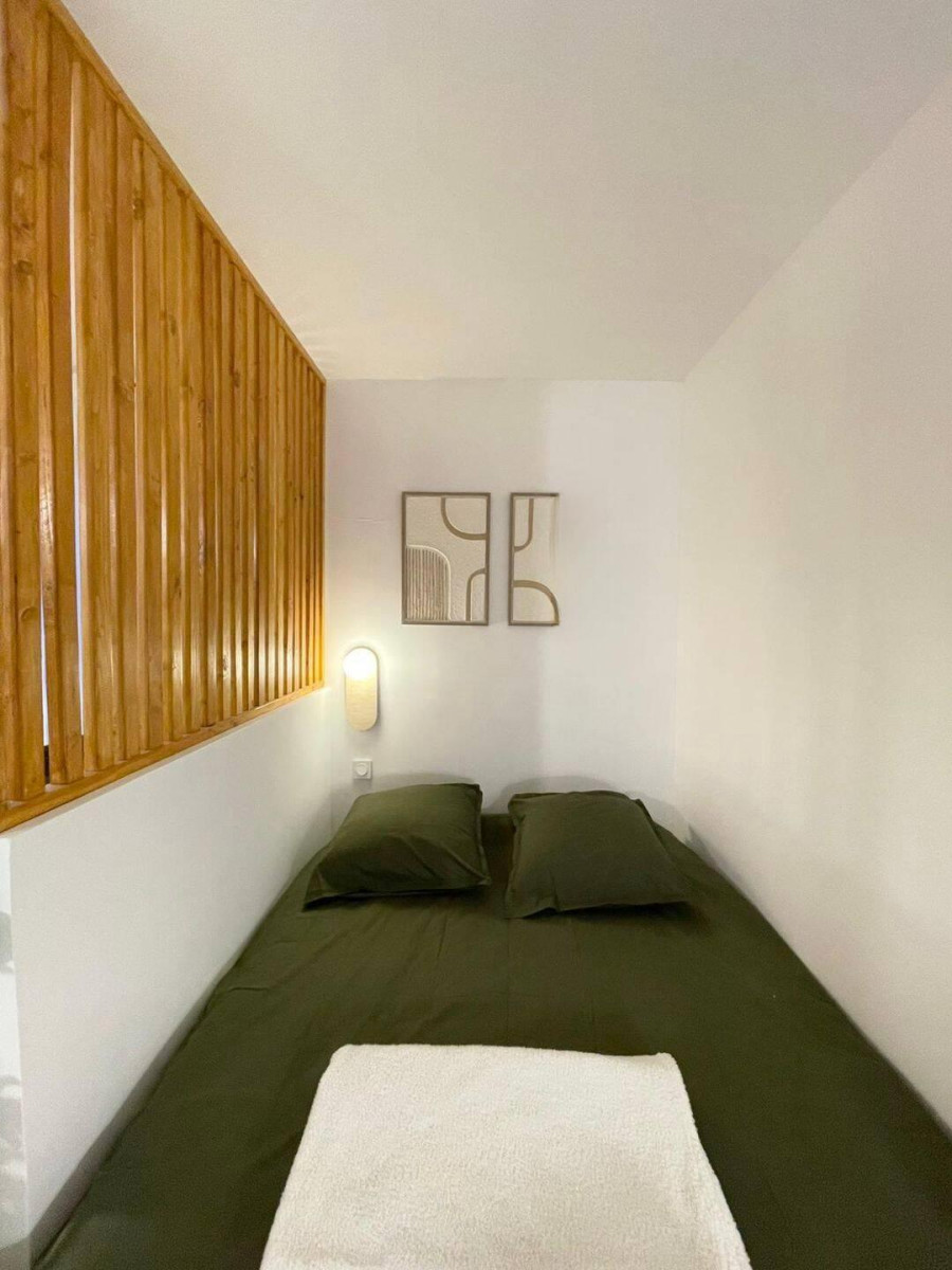 
                                                Location
                                                 Beau studio meublé 21m² idéal étudiant