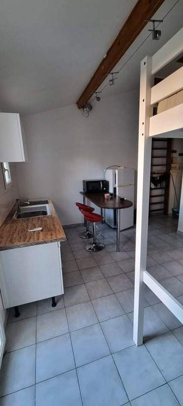 
                                                Location
                                                 Beau studio meublé 21m² idéal étudiant/jeune actif