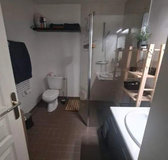 
                                                Location
                                                 Beau studio meublé 21m² quartier Saint Symphorien
