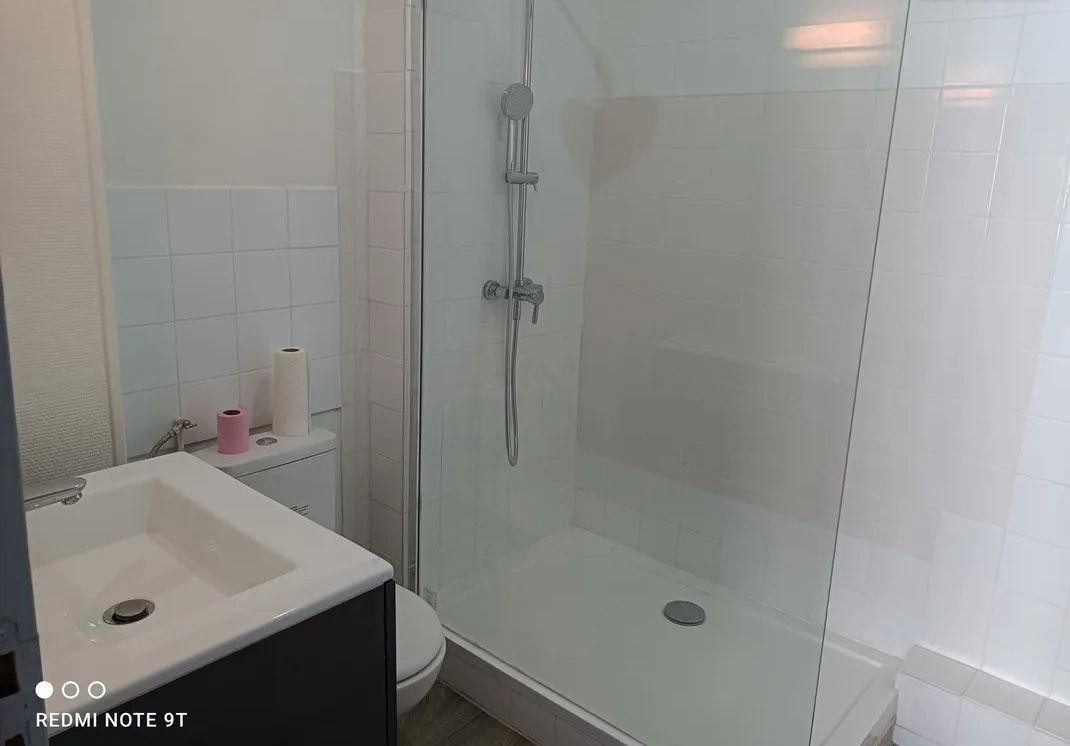 
                                                Location
                                                 Beau studio meublé 21m² rue Saint Cyprien