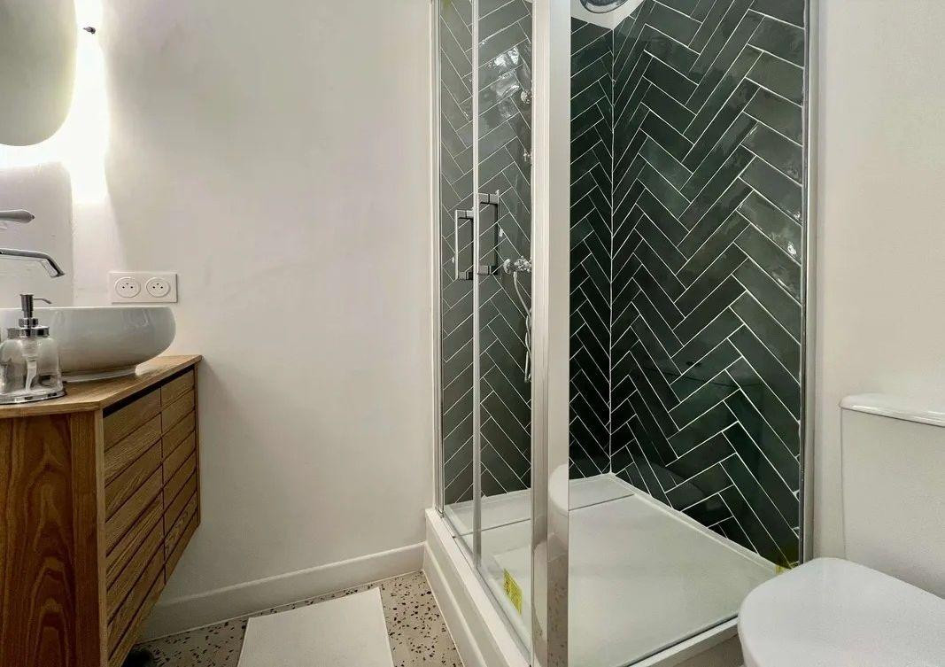 
                                                Location
                                                 Beau studio meublé 22m² agréable et pratique