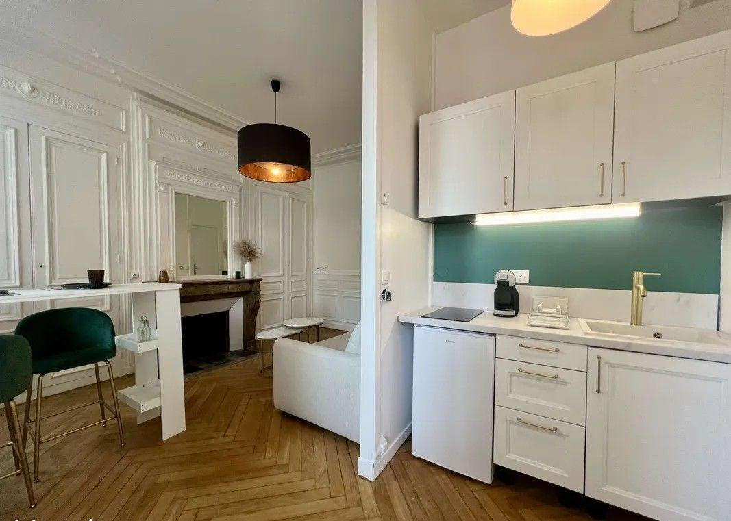
                                                Location
                                                 Beau studio meublé 22m² agréable et pratique