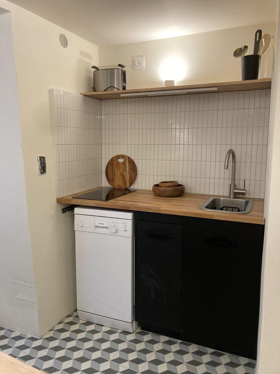 
                                                Location
                                                 Beau Studio meublé 22m² avec grand patio privé