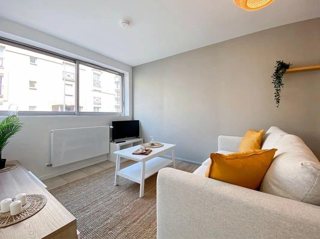 
                                                Location
                                                 Beau studio meublé 22m² rue Brisout de Barneville