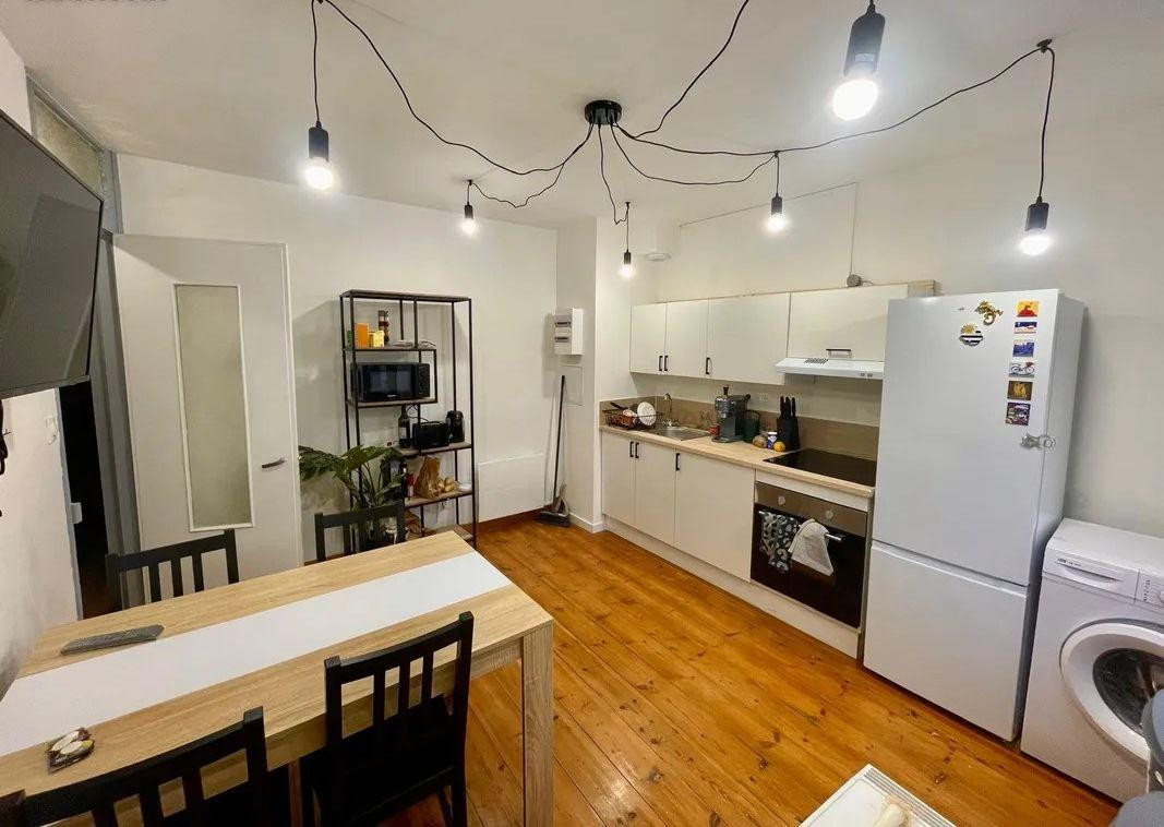 
                                                Location
                                                 Beau studio meublé 22m² tt confort idéal étudiant