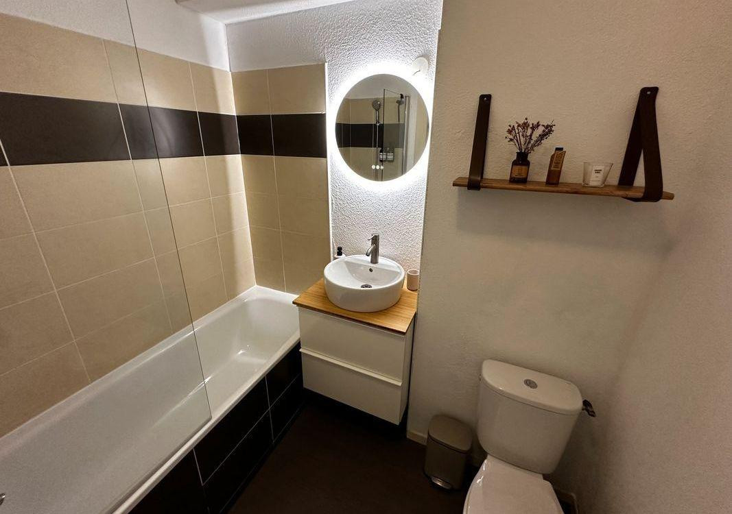 
                                                Location
                                                 Beau studio meublé 23m² Argoulets