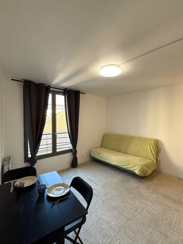 
                                                Location
                                                 Beau studio meublé 23m² au cœur de Marseille