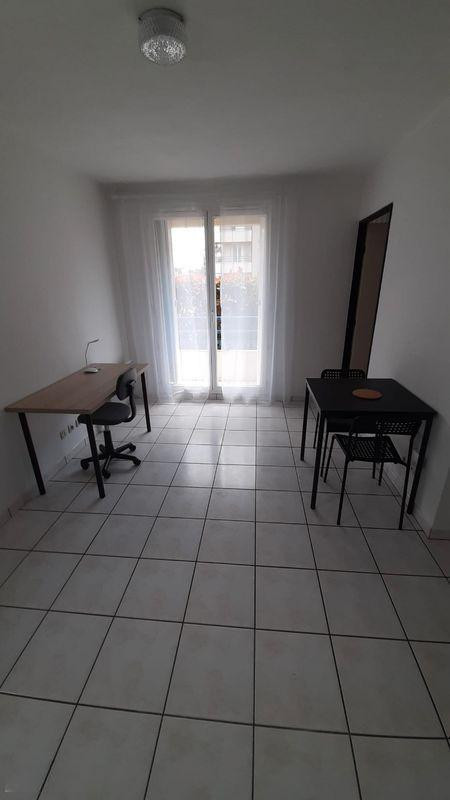 
                                                Location
                                                 Beau studio meublé 23m² avec balcon 5m² proche fac