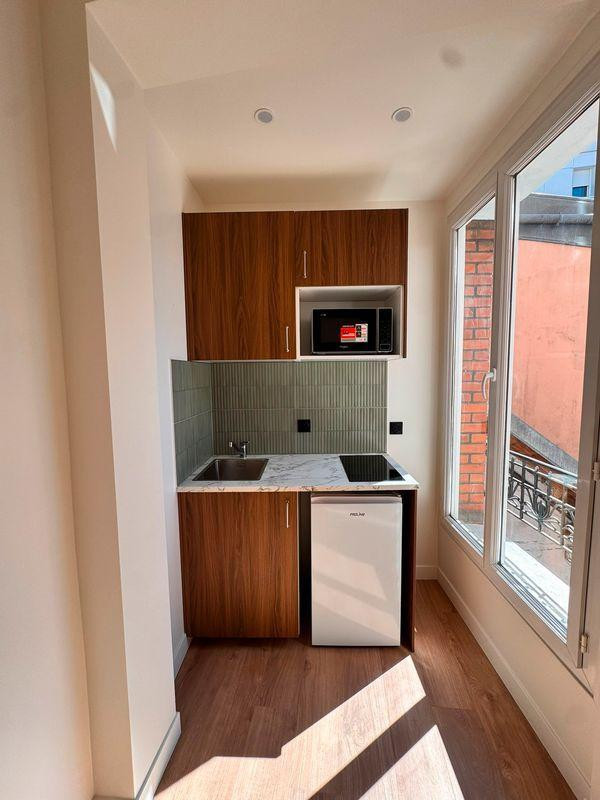 
                                                Location
                                                 Beau studio meublé 23m² GAMBETTA