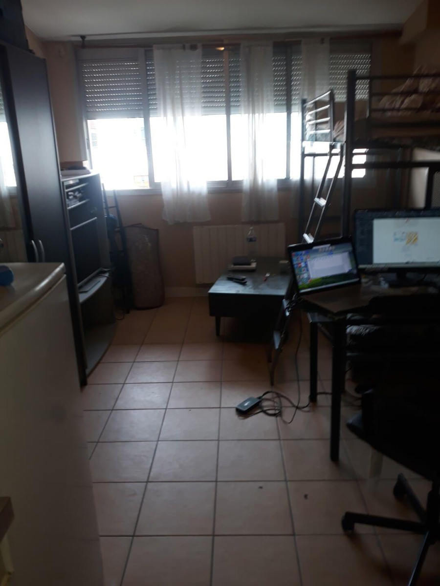 
                                                Location
                                                 Beau studio meublé 24,66 m² entièrement équipé