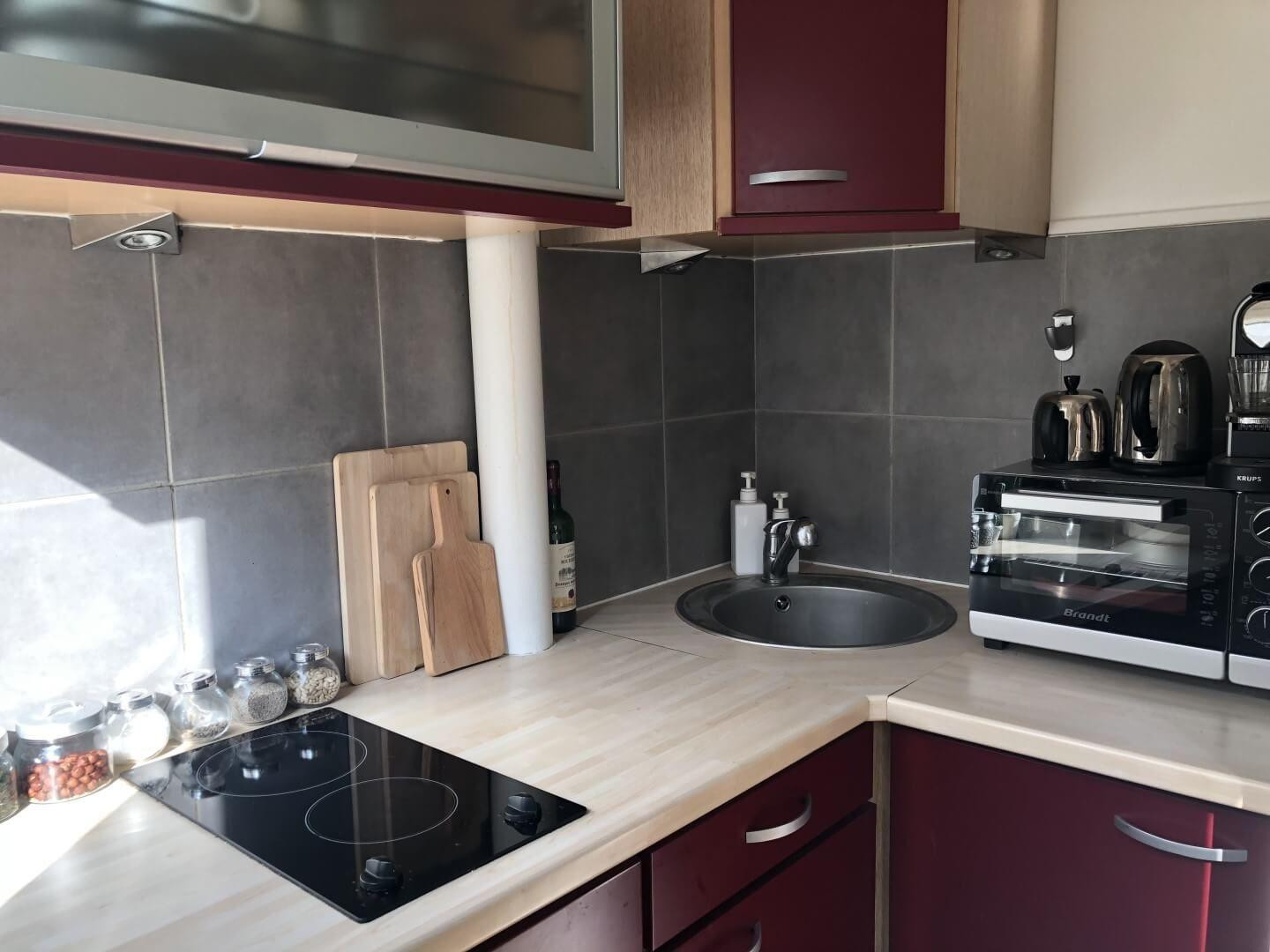 
                                                Location
                                                 Beau studio meublé 24m² à Paris 16