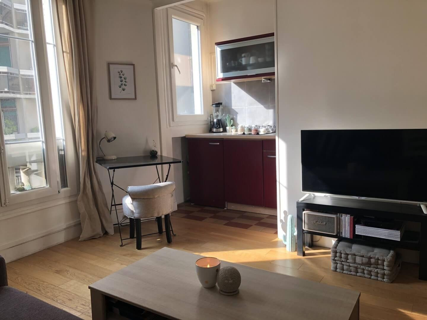 
                                                Location
                                                 Beau studio meublé 24m² à Paris 16