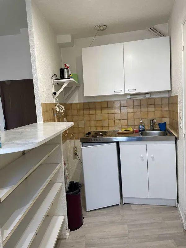 
                                                Location
                                                 Beau studio meublé 24m² Clermont-Ferrand
