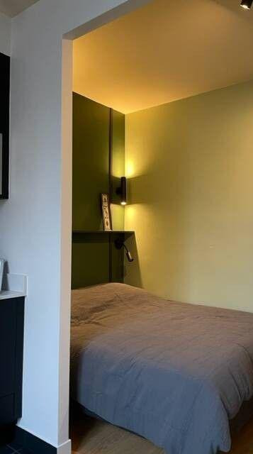 
                                                Location
                                                 Beau studio meublé 24m² refait à neuf et équipé
