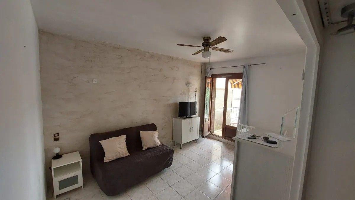 
                                                Location
                                                 Beau studio meublé 24m² Saint-Barnabé au calme