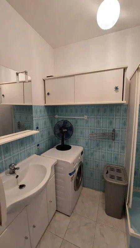 
                                                Location
                                                 Beau studio meublé 24m² Saint-Barnabé au calme