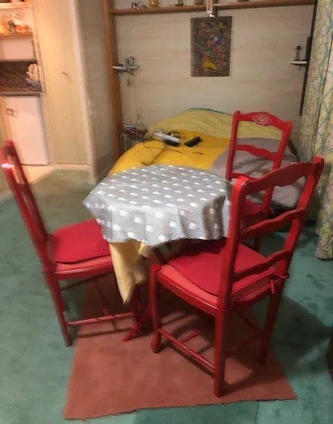 
                                                Location
                                                 Beau studio meublé 25m²