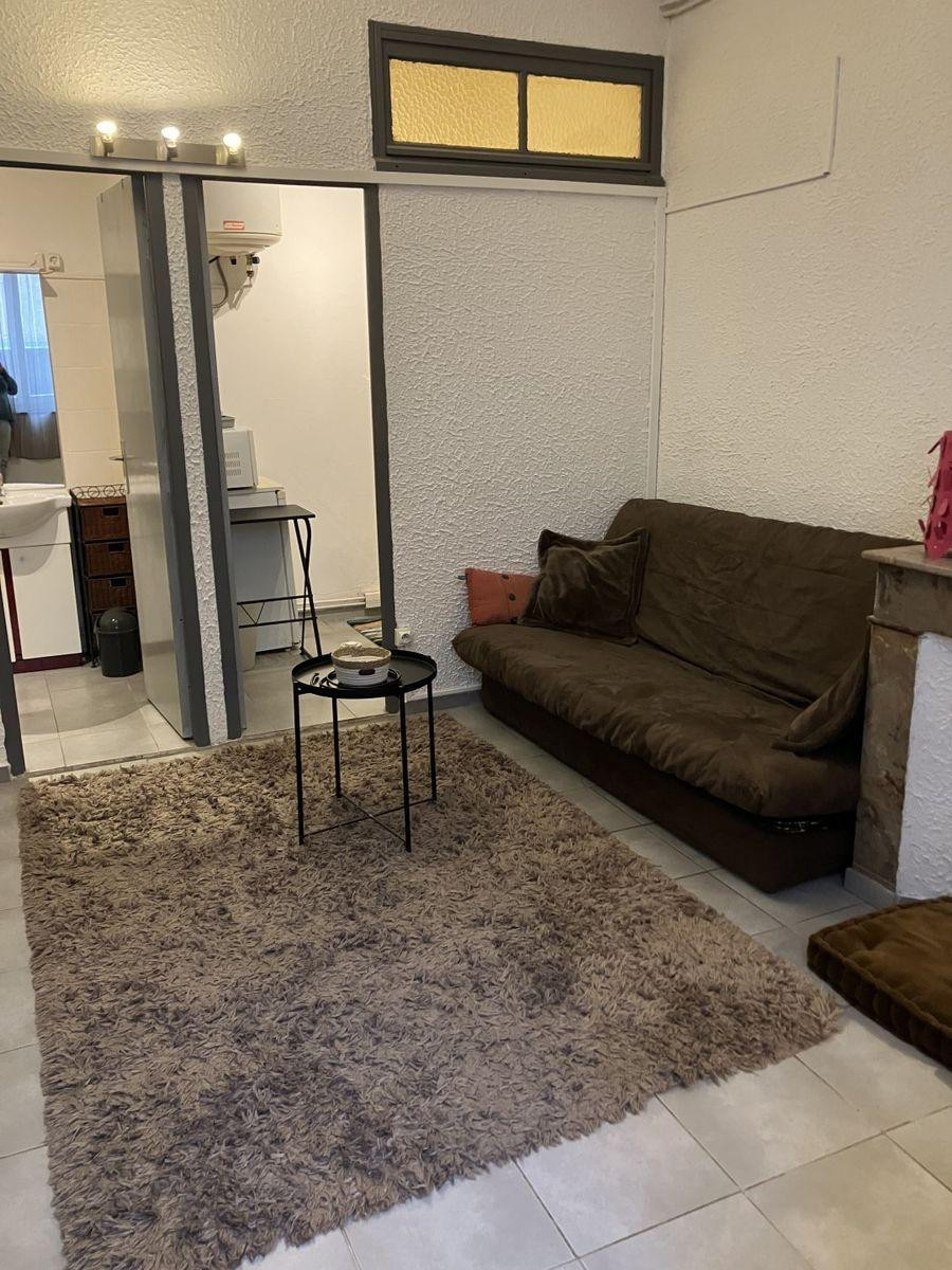 
                                                Location
                                                 Beau studio meublé 25m² au Cœur des chalets