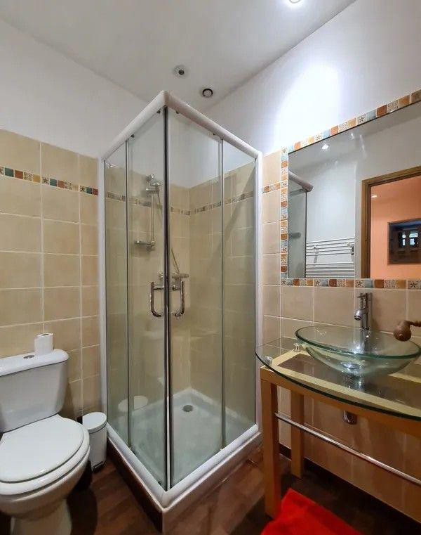 
                                                Location
                                                 Beau studio meublé 25m² avec mezzanine