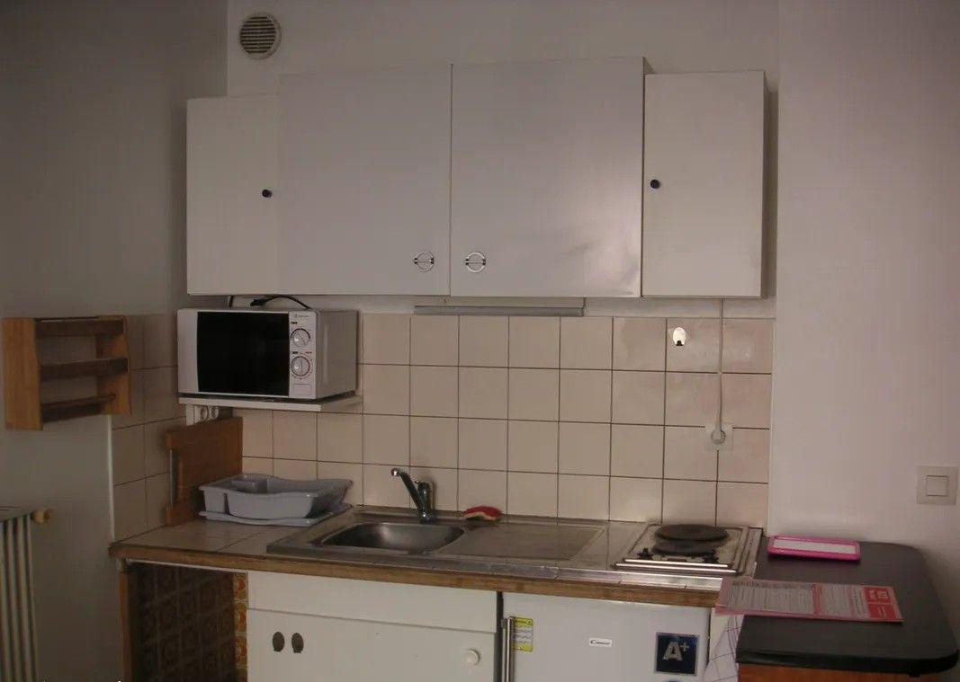 
                                                Location
                                                 Beau studio meublé 25m² avec terrasse
