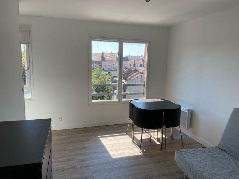 
                                                Location
                                                 Beau studio meublé 25m² Lille Vauban Catho