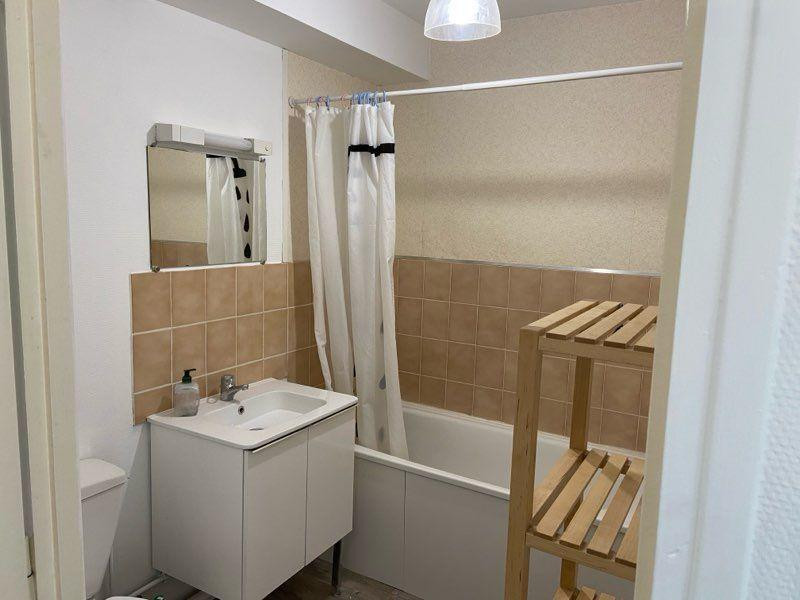 
                                                Location
                                                 Beau studio meublé 25m² Lille Vauban Catho