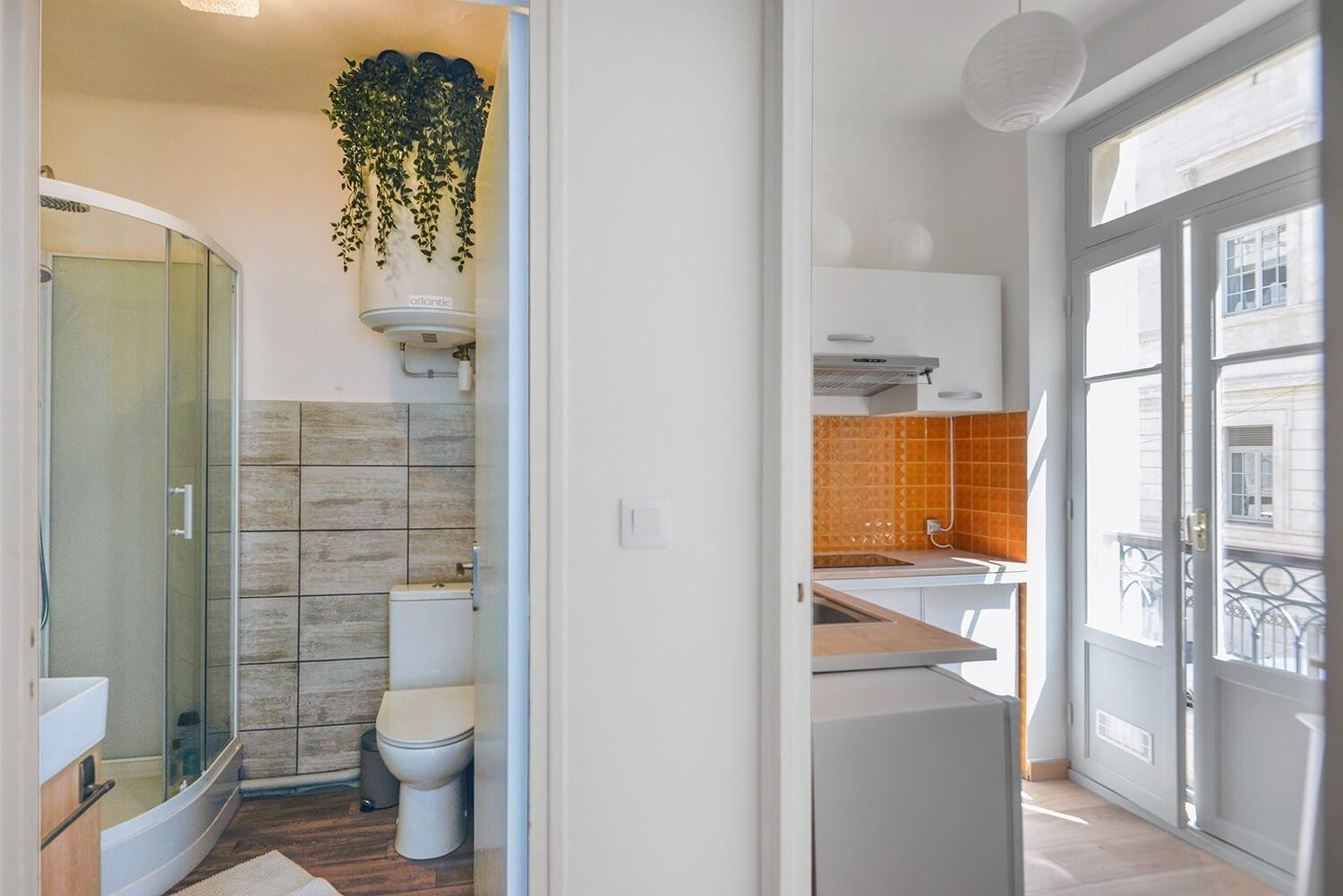 
                                                Location
                                                 Beau studio meublé 25m² lumineux idéalement placé