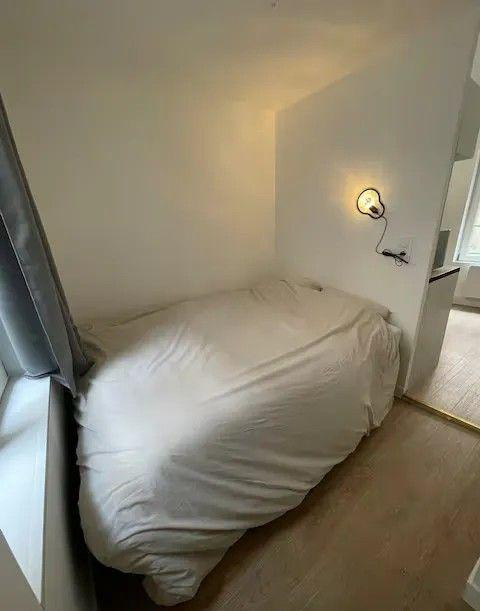 
                                                Location
                                                 Beau studio meublé 25m² rénové Place Saint-Epvre