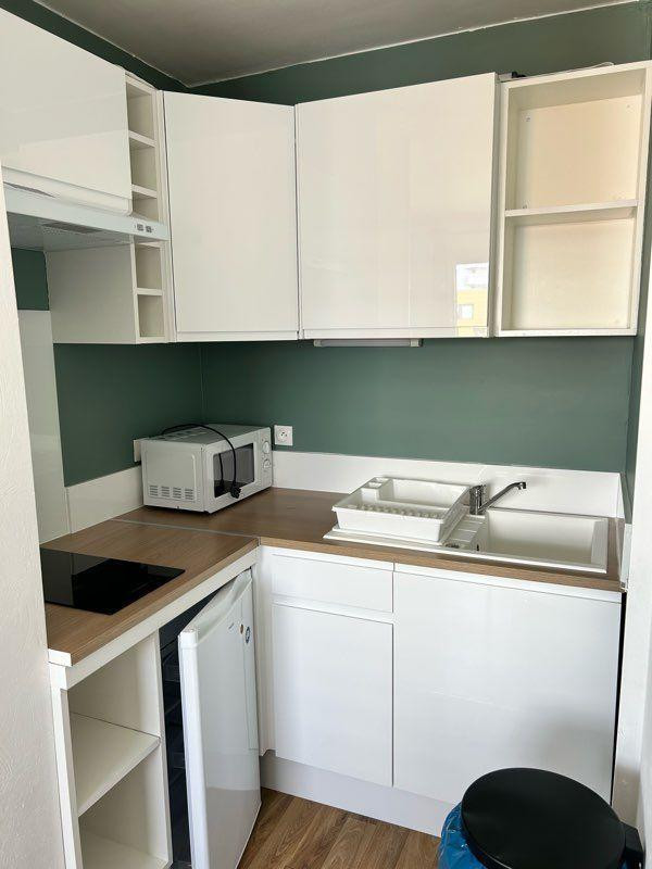 
                                                Location
                                                 Beau studio meublé 26 m² en plein centre-ville