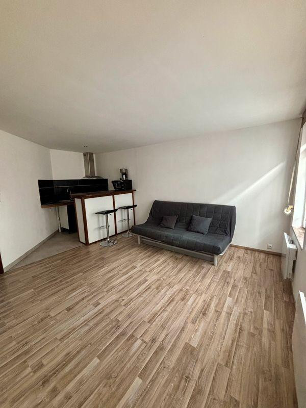 
                                                Location
                                                 Beau studio meublé 26 m² idéal pour étudiant(e)