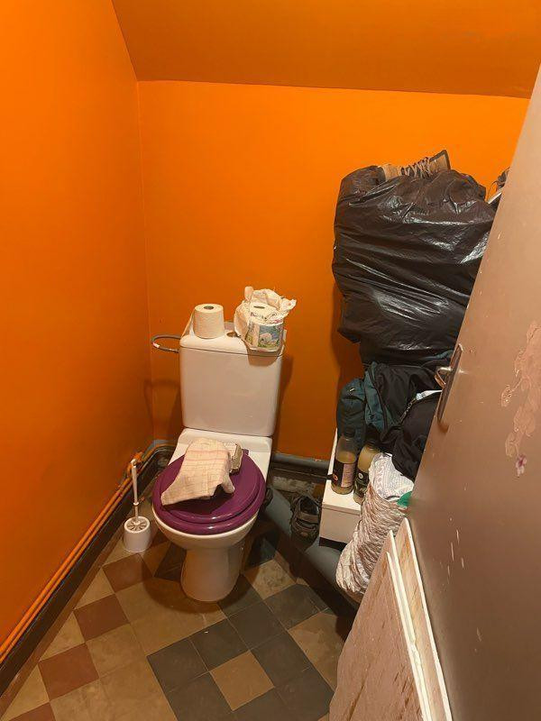 
                                                Location
                                                 Beau studio meublé 26m²