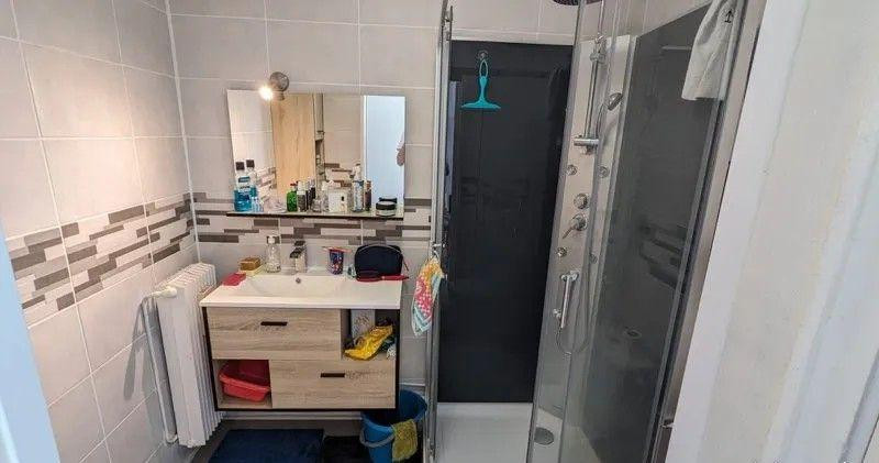 
                                                Location
                                                 Beau studio meublé 26m² avec balcon sans vis à vis