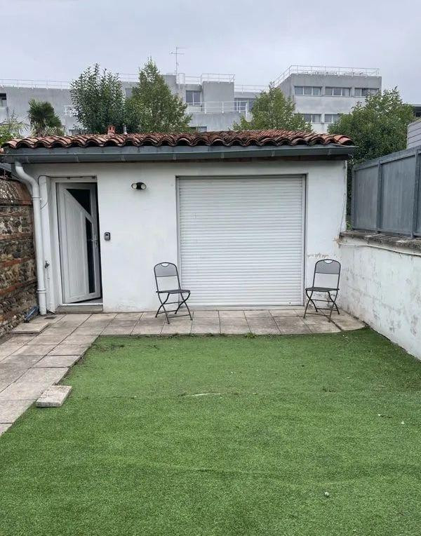 
                                                Location
                                                 Beau studio meublé 26m² avec jardin 30m²