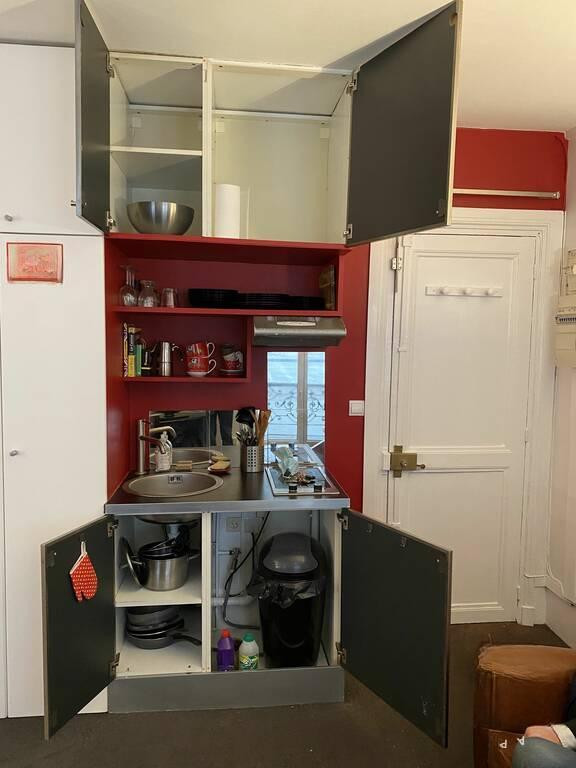 
                                                Location
                                                 Beau studio meublé 26m² lumineux