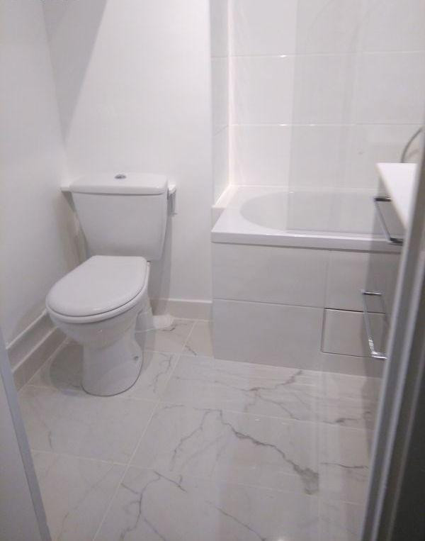 
                                                Location
                                                 Beau studio meublé 26m² métro volontaires