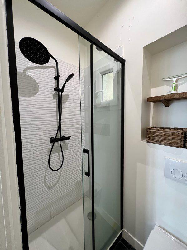 
                                                Location
                                                 Beau studio meublé 26m² – Paris 15ème, rénové