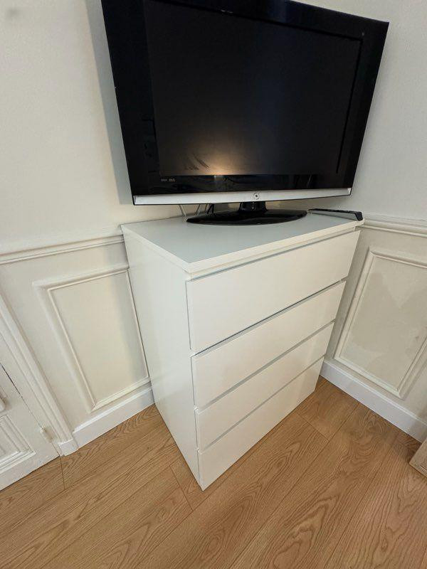 
                                                Location
                                                 Beau studio meublé 26m² – Paris 15ème, rénové