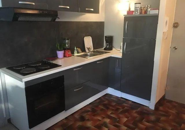 
                                                Location
                                                 Beau studio meublé 26m² proche de la Vieille ville