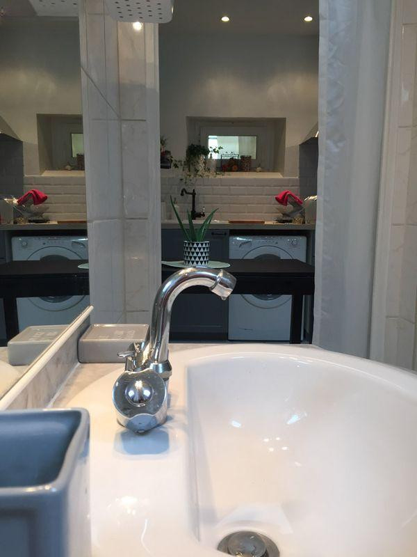 
                                                Location
                                                 Beau studio meublé 26m² rénové