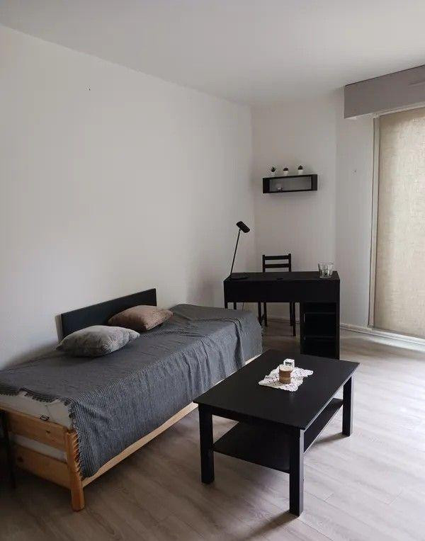 
                                                Location
                                                 Beau studio meublé 27m² dans résidence sécurisée