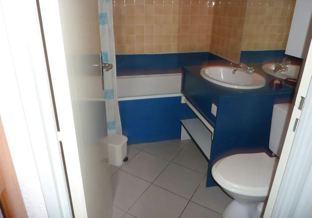
                                                Location
                                                 Beau studio meublé 27m² face à la mer les Minimes