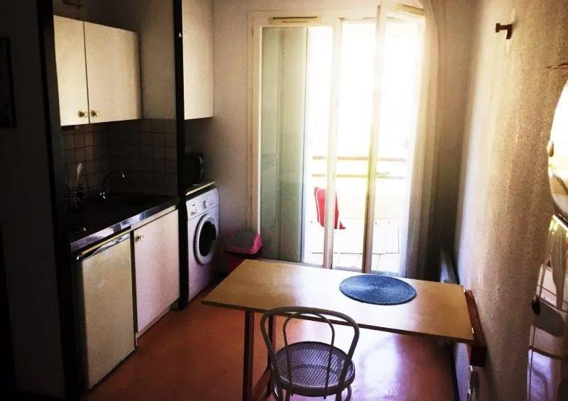
                                                Location
                                                 Beau studio meublé 27m²  quartier facs